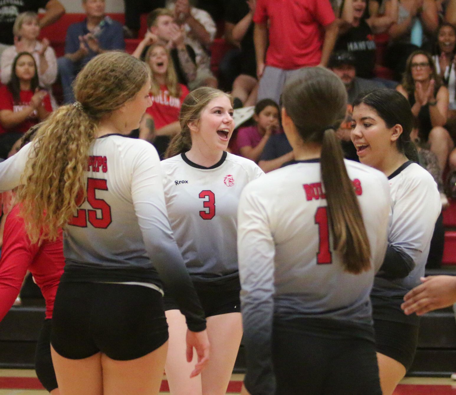 Golden Bears open season with victory over Bullpups